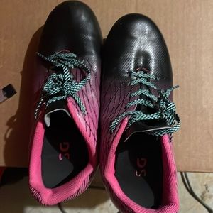 Girls DSG cleats